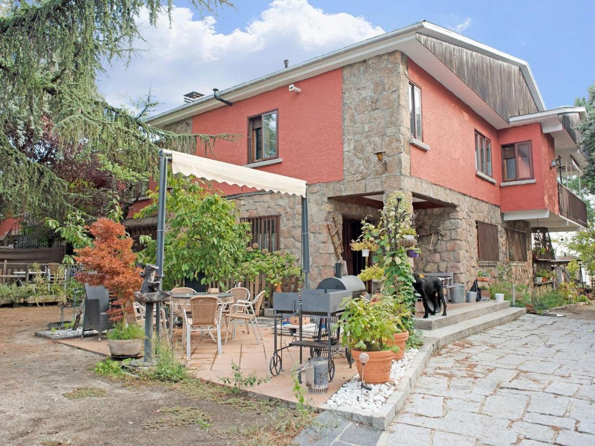 Rural Apartment With Shared Garden Pool And Spa Galapagar Room photo