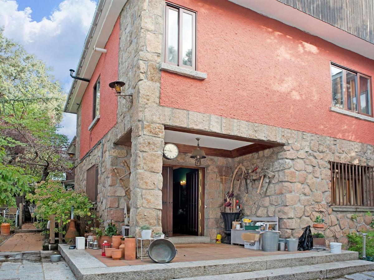 Rural Apartment With Shared Garden Pool And Spa Galapagar Room photo
